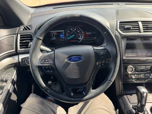 Used 2017 Ford Explorer XLT w/ Equipment Group 202A image 20