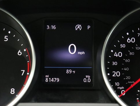 Used 2019 Volkswagen Tiguan SE image 18