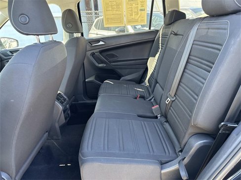 Certified 2022 Volkswagen Tiguan S image 11