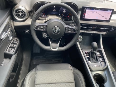 New 2025 Alfa Romeo Tonale w/ Premium Package image 47