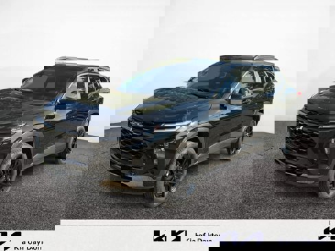 Used 2025 Chevrolet Trax ACTIV w/ Driver Confidence Package image 1