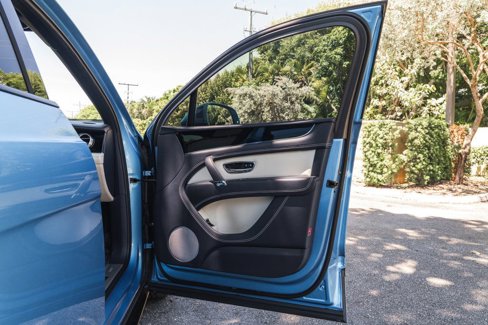 Used 2020 Bentley Bentayga image 33
