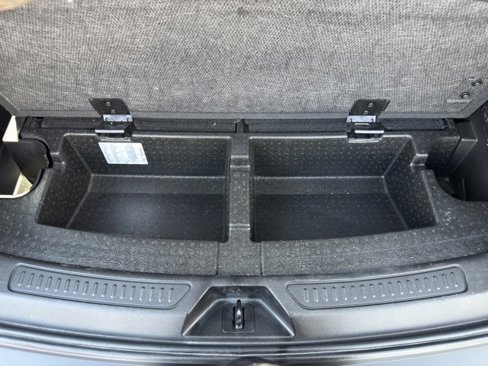 Used 2019 GMC Acadia SLE image 25
