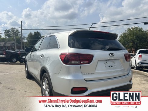 Used 2019 Kia Sorento LX image 11
