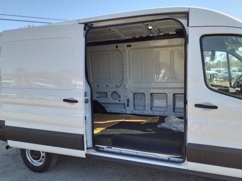 New 2024 Ford Transit 250 148 Medium Roof image 6