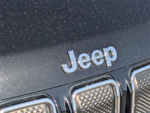 Used 2022 Jeep Compass Limited image 11