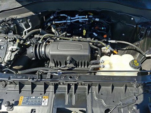 Certified 2022 Ford Explorer XLT w/ Equipment Group 202A image 32