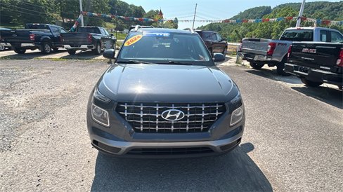 Used 2024 Hyundai Venue SEL image 3