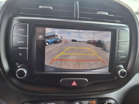 Used 2023 Kia Soul LX image 15
