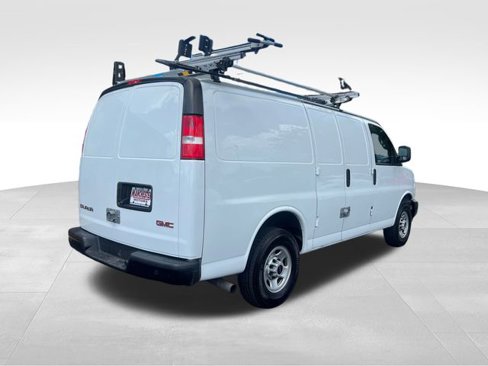 Used 2022 GMC Savana 2500 w/ Driver Convenience Package image 5