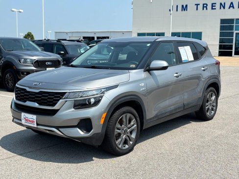 Used 2021 Kia Seltos LX image 8