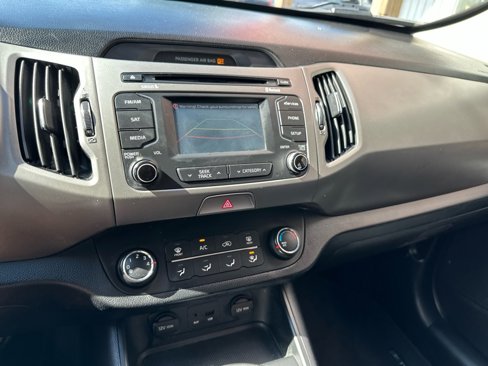 Used 2014 Kia Sportage LX image 18