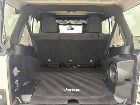 Used 2013 Jeep Wrangler Unlimited Sport image 18