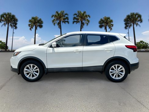 Certified 2017 Nissan Rogue Sport S image 8