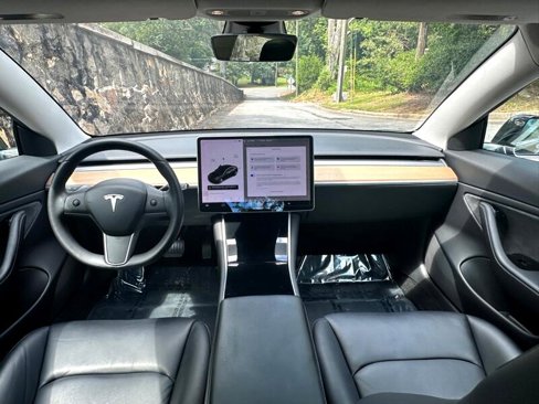 Used 2020 Tesla Model 3 Long Range image 2