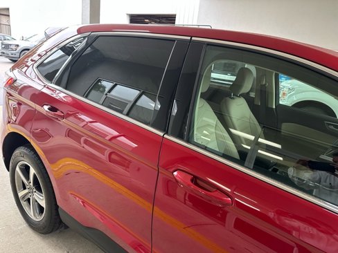 Used 2024 Ford Edge SEL w/ Convenience Package image 9
