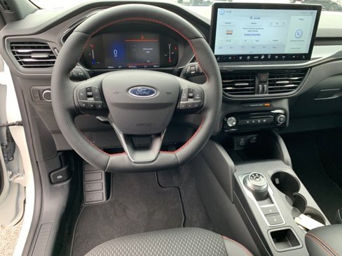 New 2025 Ford Escape ST-Line w/ Tech Pack #1 image 10