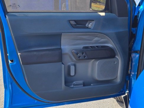 Used 2022 Ford Maverick XL image 18