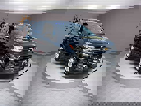 Used 2019 Chevrolet Trax LS w/ Tint and Cruise Package image 5