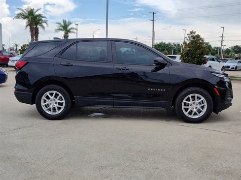 Used 2024 Chevrolet Equinox LS image 11