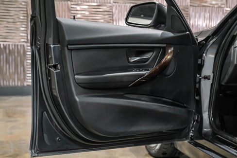 Used 2015 BMW 320i xDrive Sedan image 36