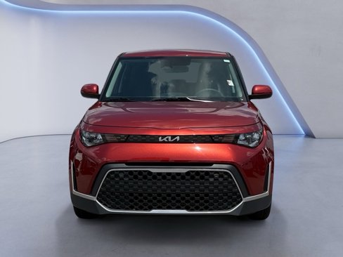 Used 2023 Kia Soul LX w/ LX Technology Package image 8