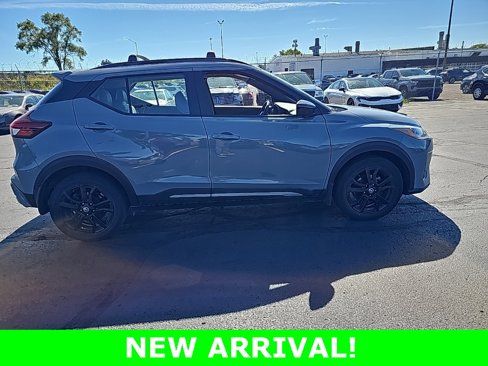 Certified 2021 Nissan Kicks SR w/ SR Premium Package image 3