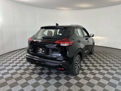 Used 2023 Nissan Kicks SV w/ Interior Electronics Package image 10