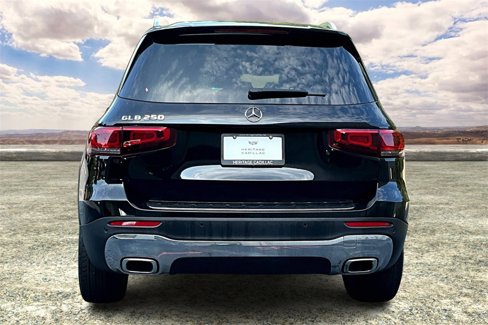 Used 2022 Mercedes-Benz GLB 250 image 6