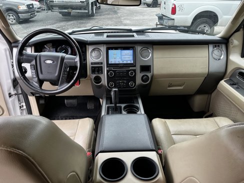 Used 2016 Ford Expedition EL XLT w/ Equipment Group 202A image 21