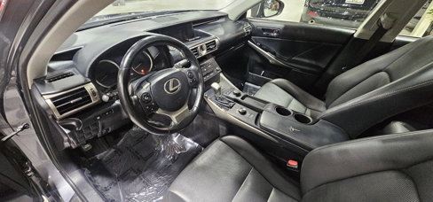 Used 2016 Lexus IS 300 AWD image 12