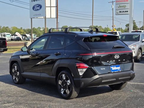 Used 2024 Hyundai Kona SEL w/ Convenience Package image 8