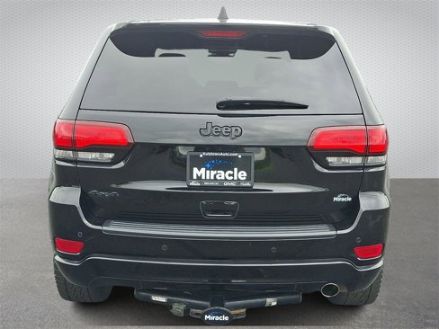 Used 2019 Jeep Grand Cherokee Altitude image 5