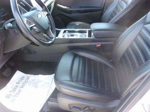 Used 2023 Ford Edge SEL image 5