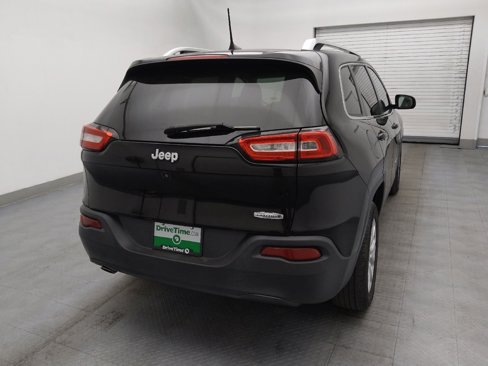 Used 2018 Jeep Cherokee Latitude image 7