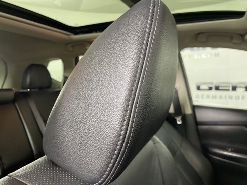 Used 2016 Nissan Rogue SL image 37