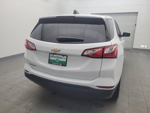 Used 2019 Chevrolet Equinox LS w/ LS Convenience Package image 7