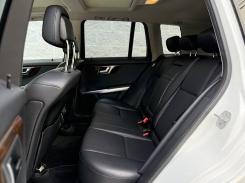 Used 2013 Mercedes-Benz GLK 350 4MATIC image 37