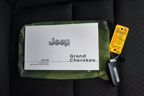 Used 2019 Jeep Grand Cherokee Laredo w/ 18" Wheel & 8.4" Radio Group image 20