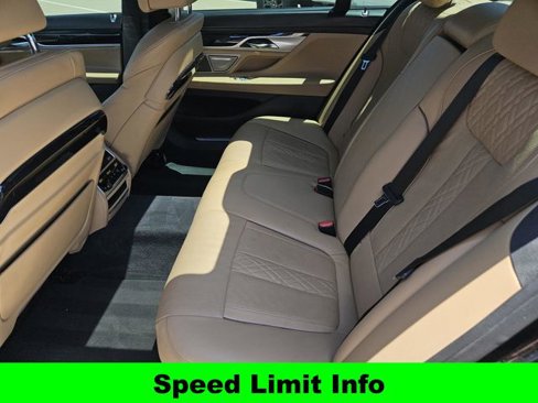 Used 2016 BMW 740i image 26