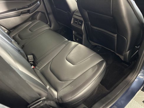 Used 2018 Ford Edge Titanium image 31