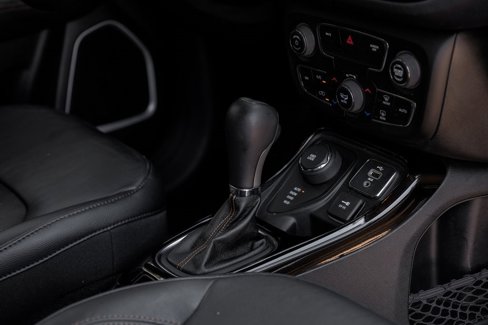 Used 2018 Jeep Compass Limited w/ Navigation Group image 31