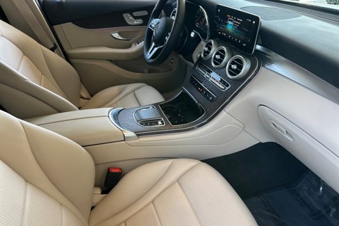 Certified 2021 Mercedes-Benz GLC 300 w/ Premium Package image 16