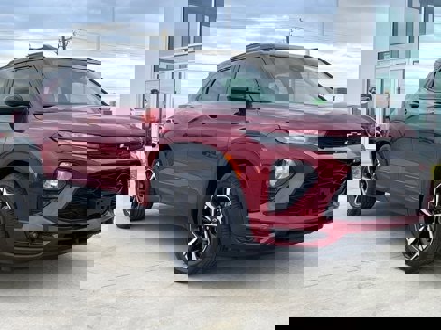 Used 2022 Chevrolet TrailBlazer RS w/ Technology Package image 9