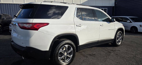 Used 2018 Chevrolet Traverse LT image 4