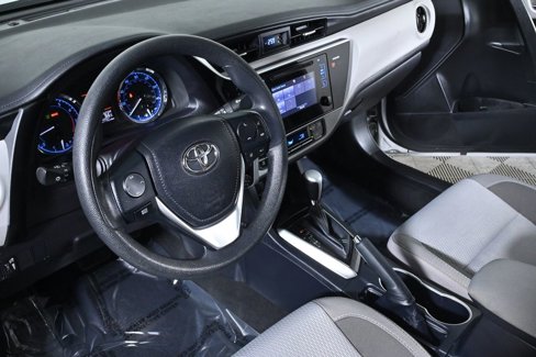 Used 2017 Toyota Corolla LE image 10
