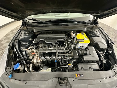 Used 2021 Hyundai Elantra SE image 33