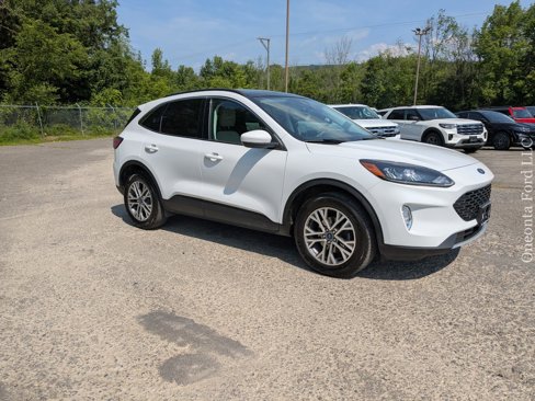 Used 2022 Ford Escape SEL image 1