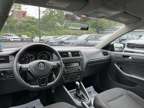 Used 2015 Volkswagen Jetta S image 14