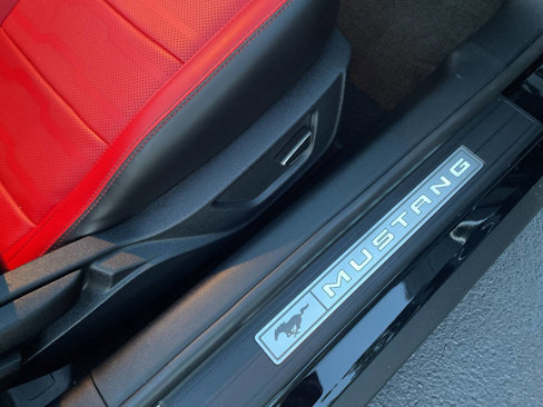 Used 2018 Ford Mustang GT Premium w/ GT Performance Package image 41